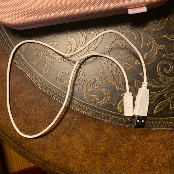 PHILIPS Sonic Diamond-Clean Travel Charging Case - Picture 4 of 7